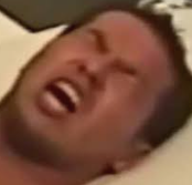 张口闭眼男.gif